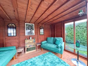 Photo 19- click for photo gallery